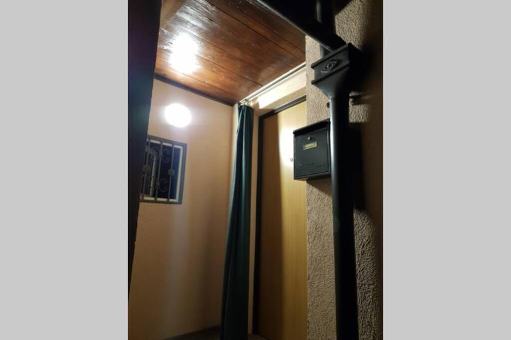 Apartman Sa Garazom I Internetom SJJ Extérieur photo
