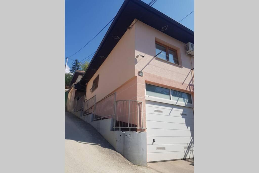 Apartman Sa Garazom I Internetom SJJ Extérieur photo